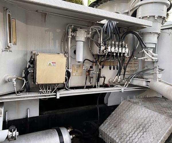 2001 CONCORDJUNJIN CONCRETE PUMP 42M MOUNTED 020