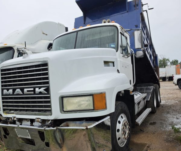 2001 MACK CH DUMP TRUCK TANDEM AXLE 003