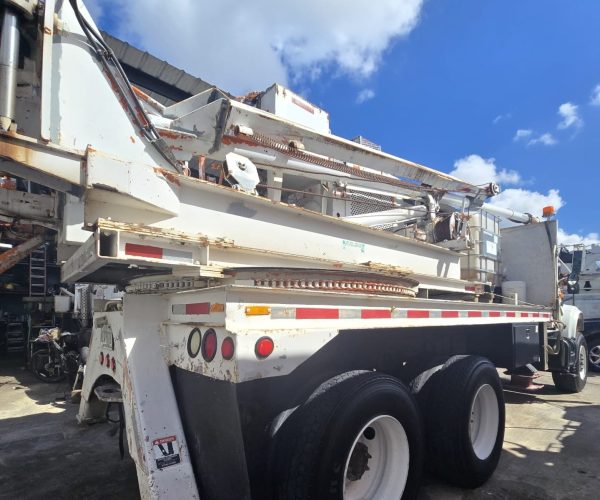 2001 PRESSURE DIGGER ALTEC HD-H 35 MOUNTED ON 2001 4900 INTERNATIONAL 010