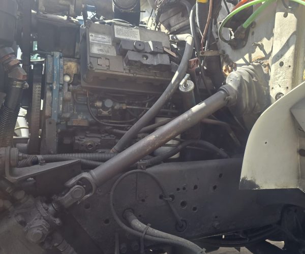 2001 PRESSURE DIGGER ALTEC HD-H 35 MOUNTED ON 2001 4900 INTERNATIONAL 021