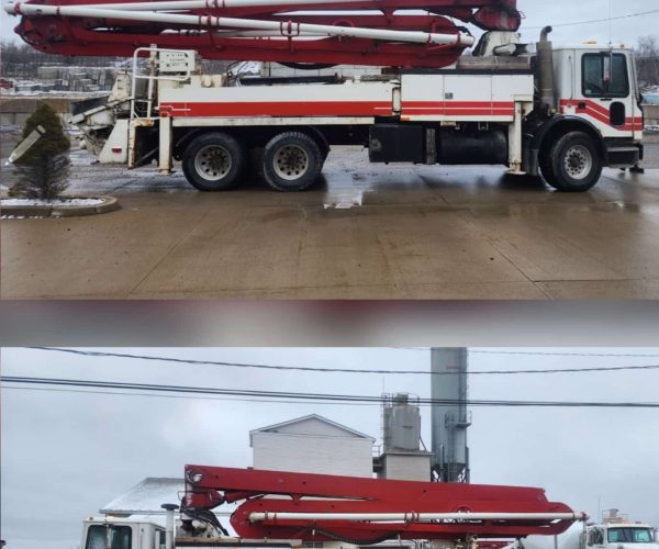 2001 PUTZMEISTER CONCRETE PUMP 38M MOUNTED ON A 2002 MACK 001