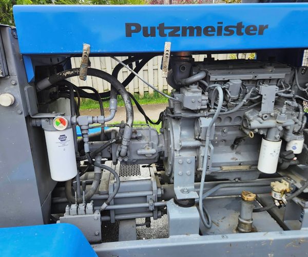 2001 PUTZMEISTER TK-50 CONCRETE PUMP 004