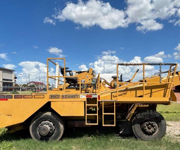 2001 ROSCO SPRHH CHIP SPREADER ENGINE DIESEL 010