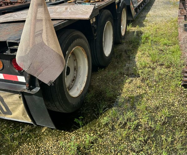 2001 WITZCO RG52 CHALLENGER 50 TONS GOOSE NECK DETACHABLE LOW BOY TRI-AXLE TRAILER 004