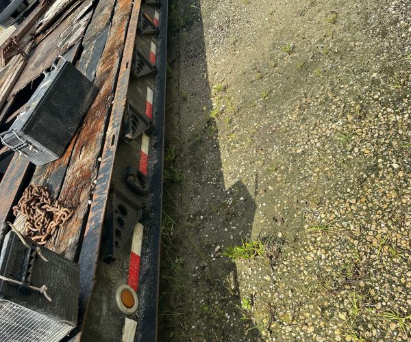 2001 WITZCO RG52 CHALLENGER 50 TONS GOOSE NECK DETACHABLE LOW BOY TRI-AXLE TRAILER 006