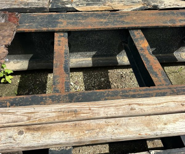 2001 WITZCO RG52 CHALLENGER 50 TONS GOOSE NECK DETACHABLE LOW BOY TRI-AXLE TRAILER 008