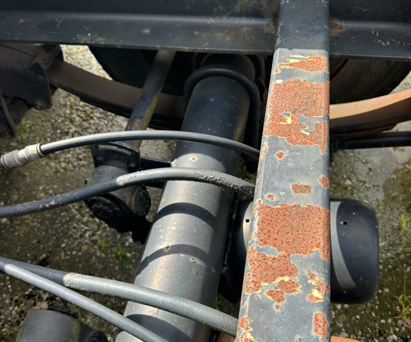 2001 WITZCO RG52 CHALLENGER 50 TONS GOOSE NECK DETACHABLE LOW BOY TRI-AXLE TRAILER 010