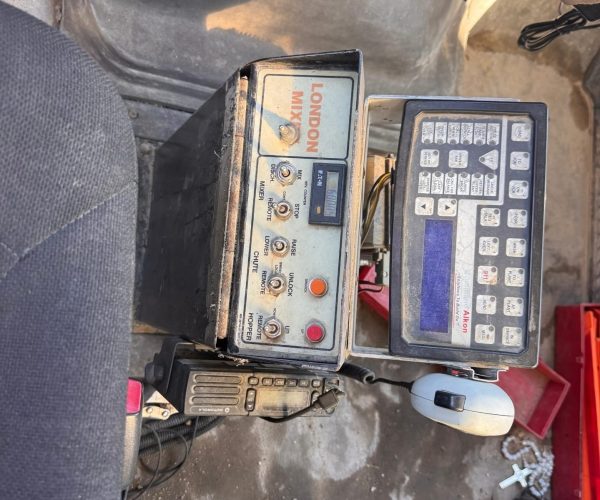 2002 STERLING CONCRETE MIXER TRUCKS 11 YARD 007