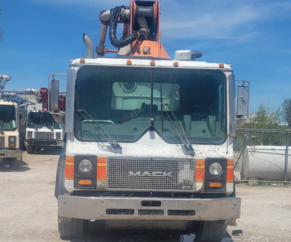 2003 39 METER SCHWING CONCRETE PUM 002