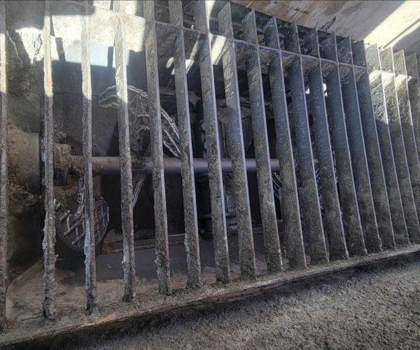 2003 39 METER SCHWING CONCRETE PUM 010