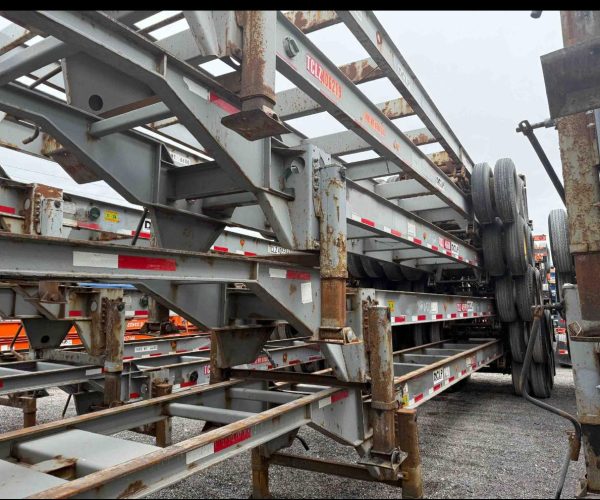 2003 CHASSIS CONTAINER 40FT WHIT 11R22.5 WHEELS 004