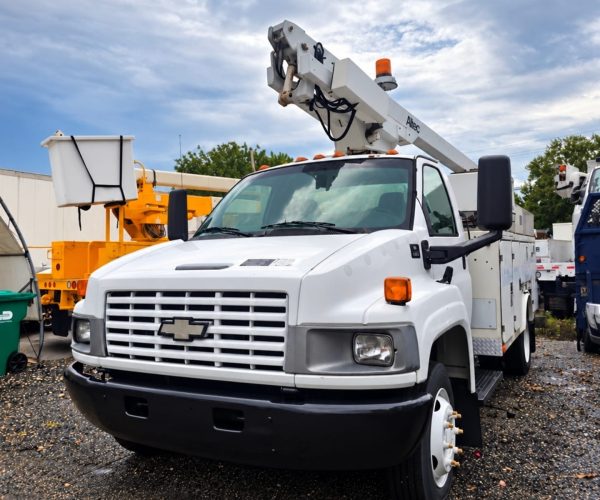 2003 CHEVROLET C4500 ALTEC 200 BUCKET TRUCK – 37 FT 002