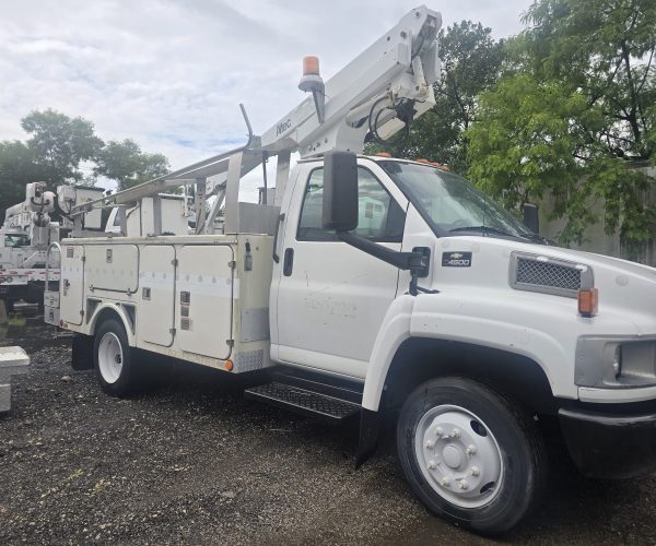2003 CHEVROLET C4500 ALTEC 200 BUCKET TRUCK – 37 FT 003
