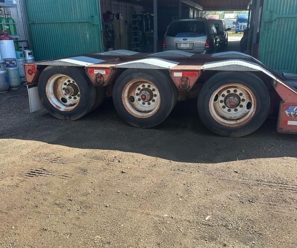 2003 EAGER BEAVER LOW BOY TRI-AXLE 55 TONS 005