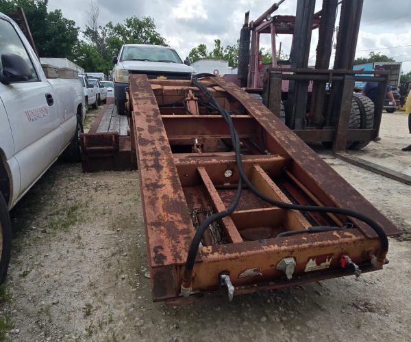 2003-EAGER-BEAVER-LOW-BOY-TRI-AXLE-55-TONS-013