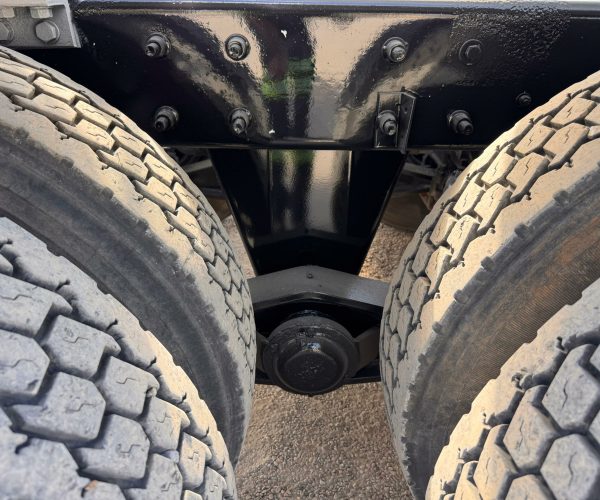 2003 MACK GRANITE MIXER TRUCK 10.5 YD MCNEILUS MIXER 006