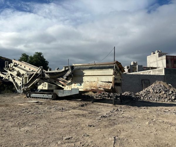 2003 METSO NORDBERG ST 352 TRACKED MOBILE SCREENING PLANT 002