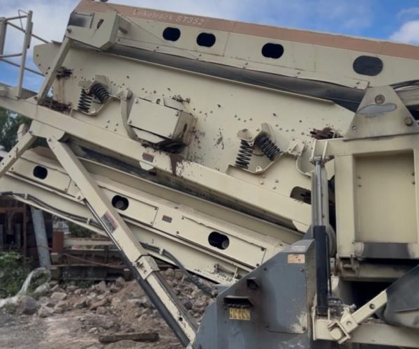 2003 METSO NORDBERG ST 352 TRACKED MOBILE SCREENING PLANT 008