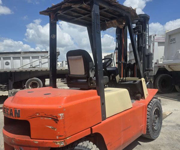 2003 NISSAN FGJ02-A30V 3 TON DIESEL FORKLIFT W 3-STAGE MAST 005
