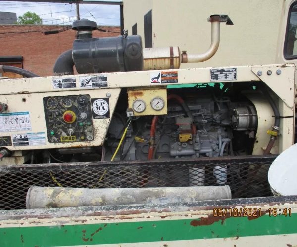 2004 B70 REED CONCRETE PUMP ON 2009 UD 2600 TRUCK 005