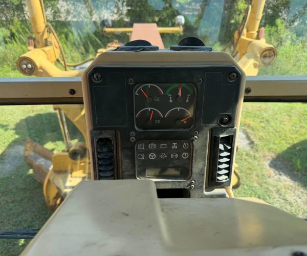 2004 CATERPILLAR 12H MOTOR GRADER WCAB 009