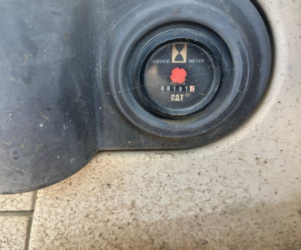 2004 CATERPILLAR 320CL TRACKED EXCAVATOR CAB HYDRAULIC THUMB 009