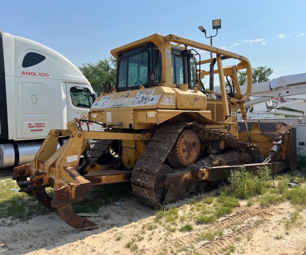 2004 CATERPILLAR D6R XL DOZER WITH RIPPER & AC 001