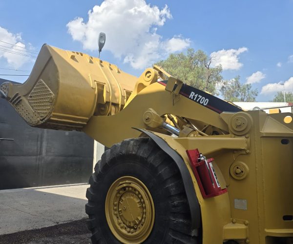 2004 CATERPILLAR ELPHINSTONE R1700 UNDERGROUND LOADER 004