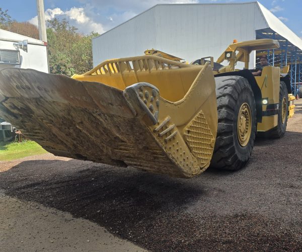 2004 CATERPILLAR ELPHINSTONE R1700 UNDERGROUND LOADER 008