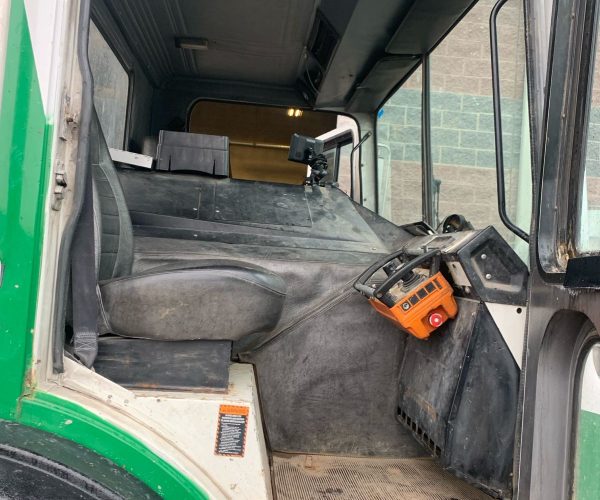 2004 CONCORD 28M CONCRETE PUMP 005