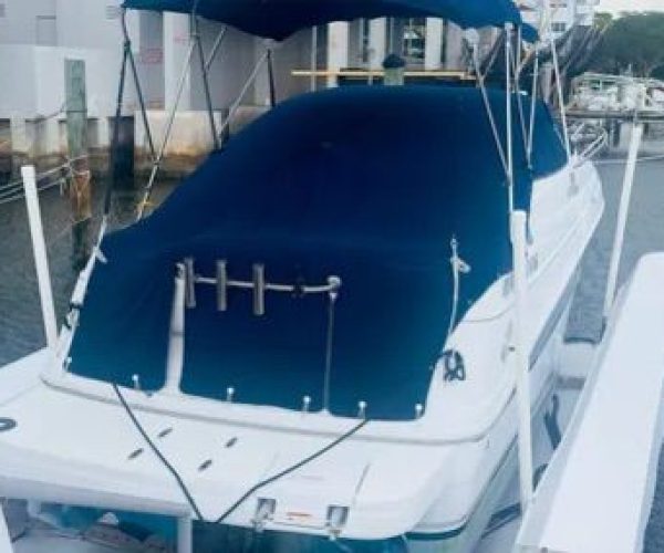 2004 FOUR WINNS 248 VISTA SPORT CRUISER VOLVO PENTA 5.7 ONLY 635 HOURS TRAILER INCLUDED 003