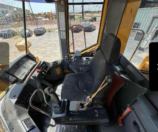 2004 KAWASAKI 115Z WHEEL LOADER BUCKET CAB 002