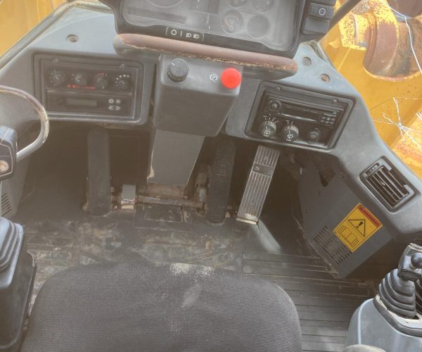 2004-KAWASAKI-115Z-WHEEL-LOADER-BUCKET-CAB-013