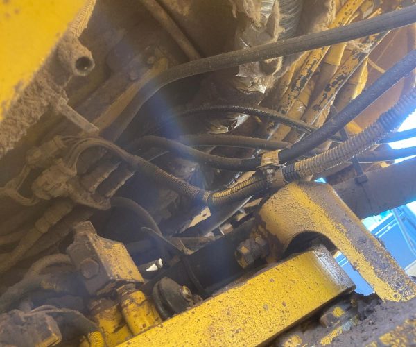 2004-KAWASAKI-115Z-WHEEL-LOADER-BUCKET-CAB-030