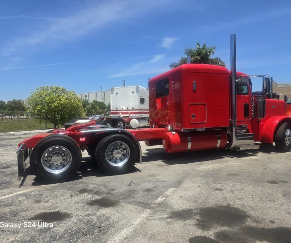 2004 PETERBILT 379 CUSTOM SHOW 005
