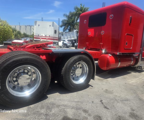 2004 PETERBILT 379 CUSTOM SHOW 006