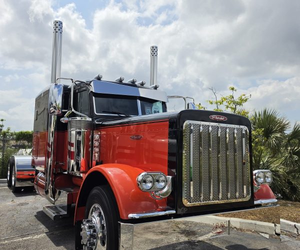 2004 PETERBILT MODEL 379 EXTENDED HOOD AWARD WINNING CUSTOM SHOW TRUCK 001