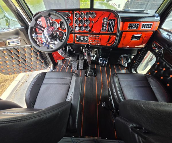 2004 PETERBILT MODEL 379 EXTENDED HOOD AWARD WINNING CUSTOM SHOW TRUCK 009