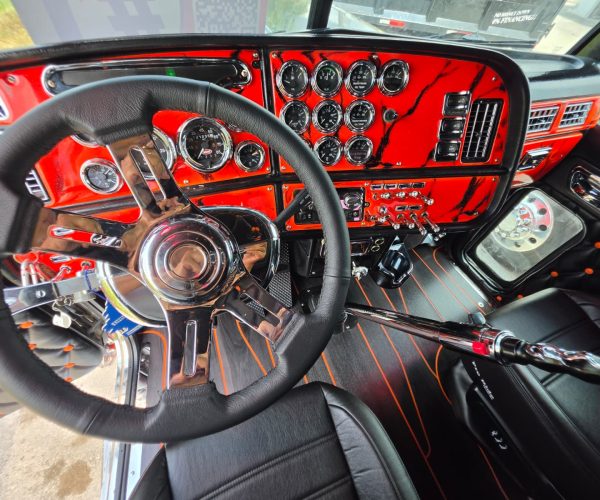 2004 PETERBILT MODEL 379 EXTENDED HOOD AWARD WINNING CUSTOM SHOW TRUCK 015
