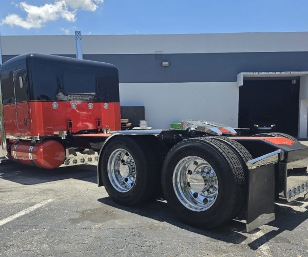 2004 PETERBILT MODEL 379 EXTENDED HOOD AWARD WINNING CUSTOM SHOW TRUCK NUEVAS 002