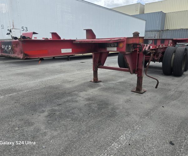 2005 & 2006 20 FT CONTAINER CHASSIS 20FT WITH SLIDING AXLES & 11R22.5 005