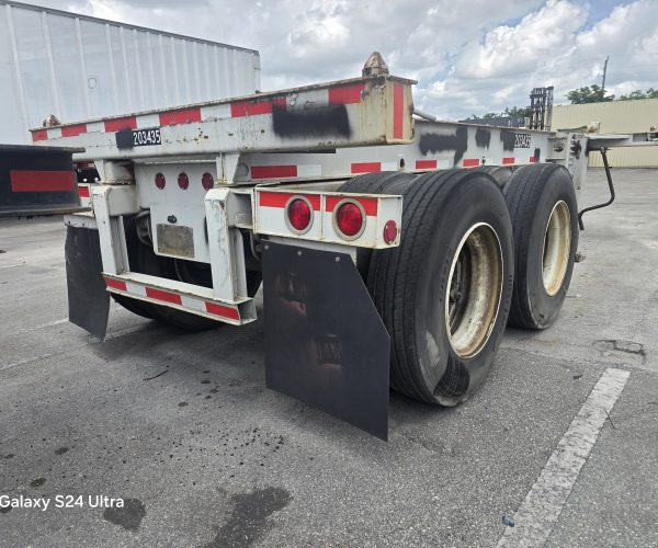 2005 & 2006 20 FT CONTAINER CHASSIS 20FT WITH SLIDING AXLES & 11R22.5 009