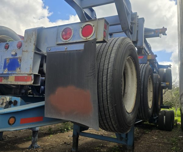 2005 AND 2006 40FT TRI-AXLE CONTAINER CHASSIS FOR SALE 008