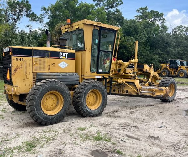 2005 CATERPILLAR 120H MOTOR GRADER ENCLOSED CAB 006
