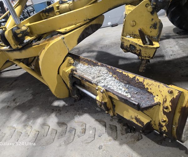 2005 CATERPILLAR 120H MOTOR GRADER ENCLOSED CAB SCARIFIER 023