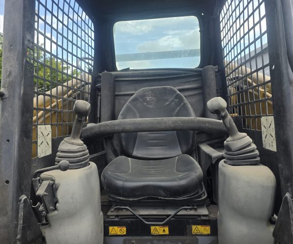 2005 CATERPILLAR 252B SKID STEER LOADER 008