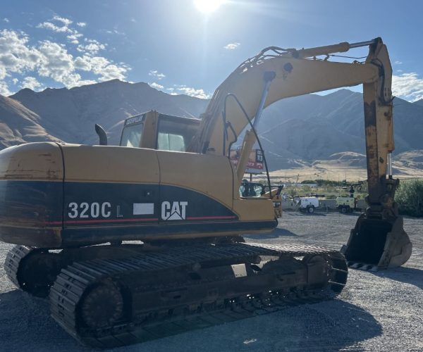 2005 CATERPILLAR 320CL ENCLOSED CAB AC & STRAIGHT TRAVEL PEDAL 002
