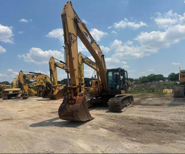 2005 CATERPILLAR 320CL EXCAVATOR ENCLOSED CAB 002
