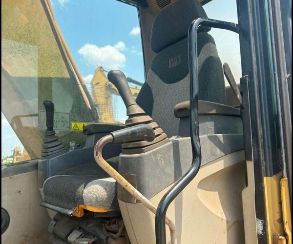 2005 CATERPILLAR 320CL EXCAVATOR ENCLOSED CAB 005