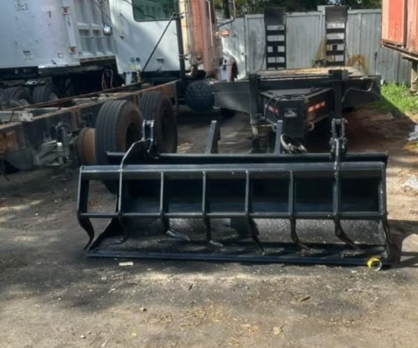 2005 CATERPILLAR 420D IT 4X4 W QUICK CONNECT & 3 ATTACHMENTS 001
